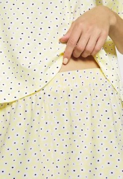 Monki Damen SET - Nachtwäsche Set - Yellow 9 Monki Damen SET - Nachtwäsche Set - Yellow -Monki Verkäufe 2022 8956bec07ab842b79613ad4f12753f85