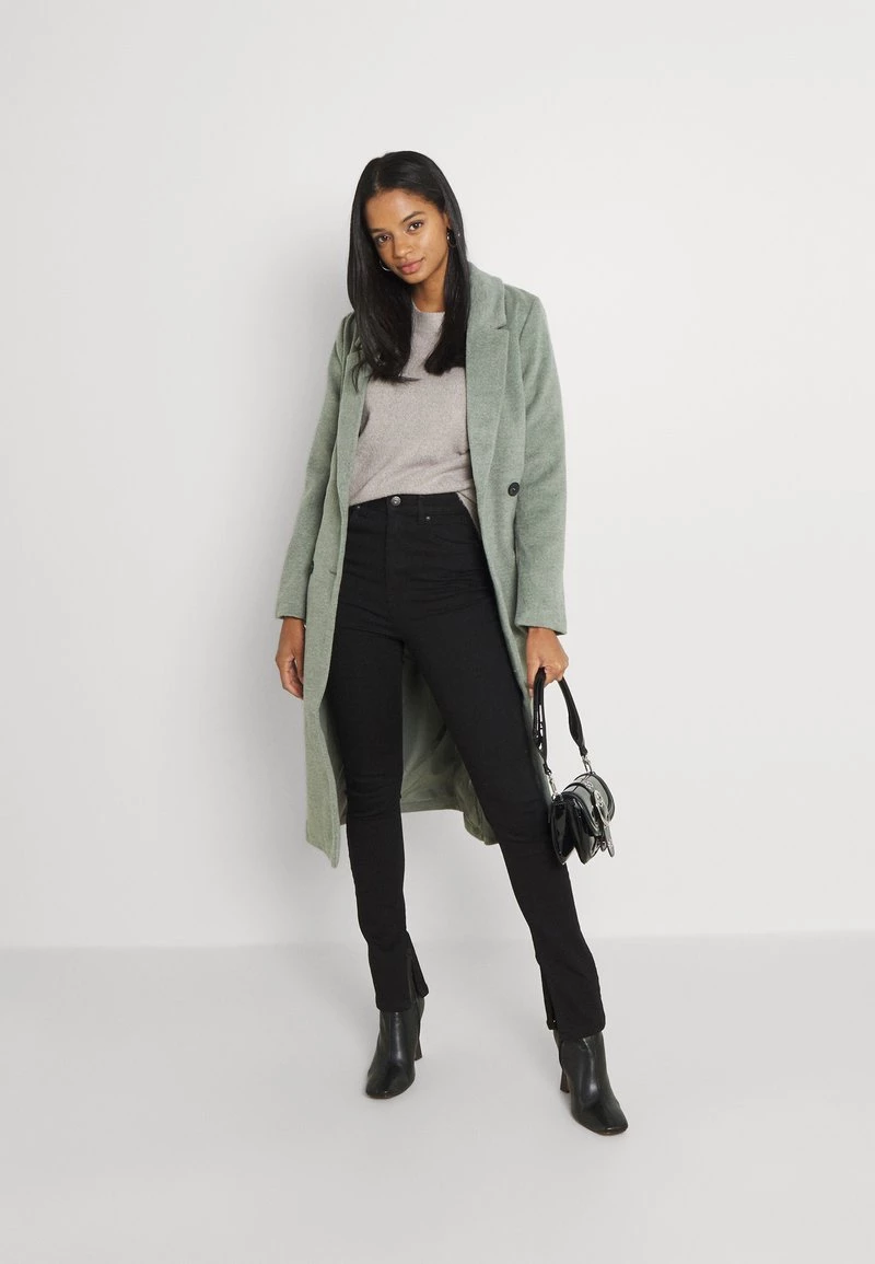 Monki Damen Klassischer Mantel - Khaki Green Dusty Light 2 Monki Damen Klassischer Mantel - Khaki Green Dusty Light – Bild 2