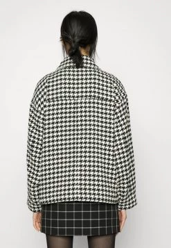 Monki Damen Übergangsjacke - Black And White -Monki Verkäufe 2022 8f747ce2d6174ccd89a2c0fddf4a5a7b