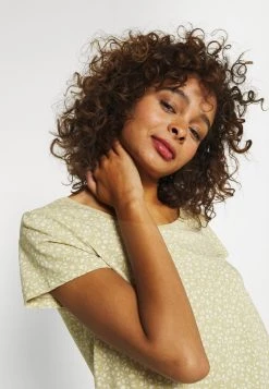 Monki Nachtwäsche Set - Green | Damen -Monki Verkäufe 2022 91a2e63479f34dc9bbde0100b004d014