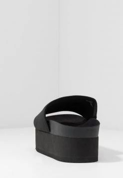 Monki Pantolette Hoch - Black | Damen -Monki Verkäufe 2022 91e4bb7808b64b2294e09dea99c3591b