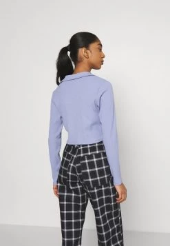 Monki Damen Langarmshirt - Blue -Monki Verkäufe 2022 95a07eb935ad4451900454cbb4d62088