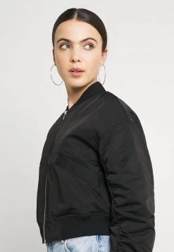 Monki Damen Bomberjacke - Black Dark -Monki Verkäufe 2022 9b9b78e9465341a0ac1c3a356f9f32b5