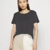 Monki Damen T-Shirt Basic - Black