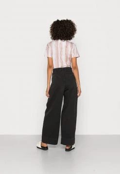 Monki Damen Jeans Relaxed Fit - Black Dark 7 Monki Damen Jeans Relaxed Fit - Black Dark -Monki Verkäufe 2022 a0482732c29241699ca5faa3701e535a