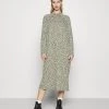 Monki Damen Freizeitkleid - Green