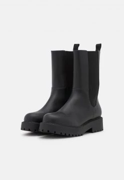 Monki Damen Plateaustiefel - Black -Monki Verkäufe 2022 a147080a002c4b1aad16a253c4f0e3b7