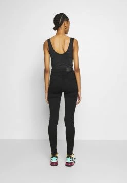 Monki Damen Jeans Skinny Fit - Black Dark Quick Rinse -Monki Verkäufe 2022 a5a1e998b66745f28493a77c2b5a89aa