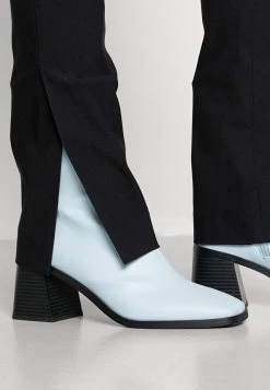 Monki Damen Stoffhose - Black Dark -Monki Verkäufe 2022 a5a2a4e329164f619f506aa4cefd621c