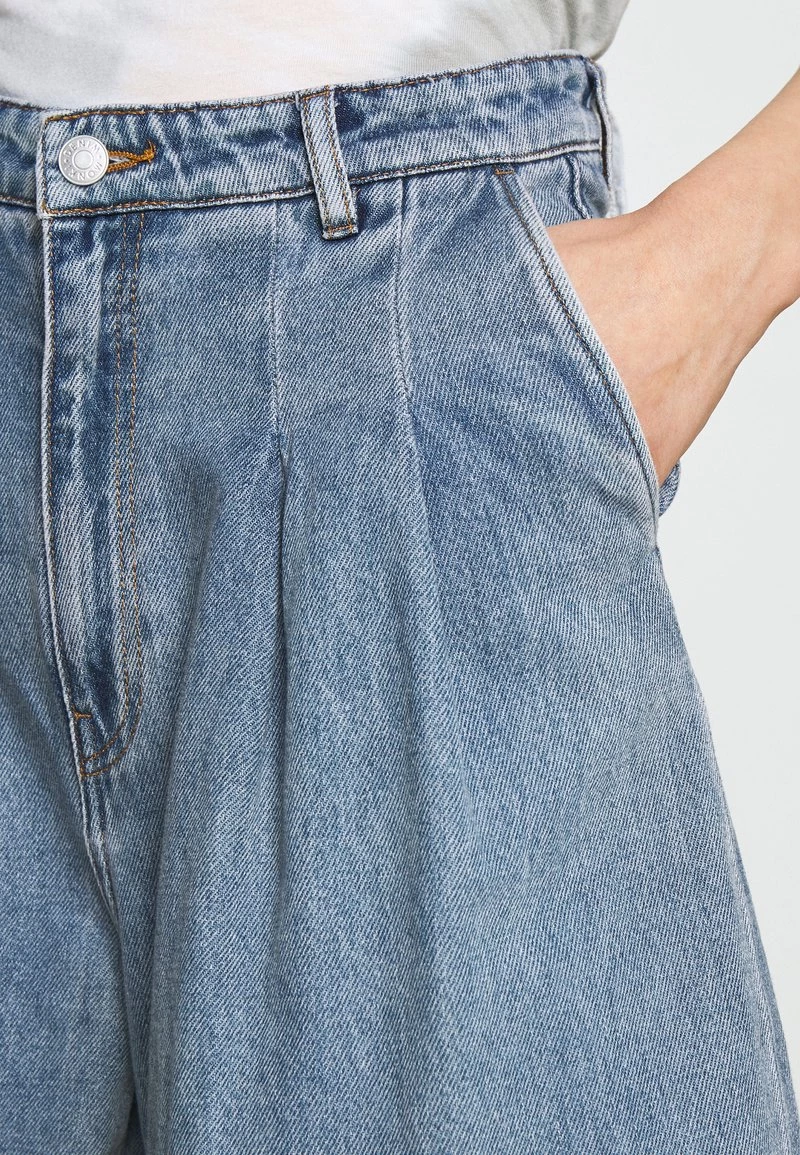 Monki Damen Jeans Relaxed Fit - Blue Medium Dusty 5 Monki Damen Jeans Relaxed Fit - Blue Medium Dusty – Bild 5