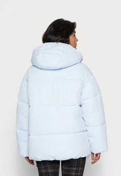 Monki Damen Wintermantel - Light Blue -Monki Verkäufe 2022 a823a44a0f544ab3ba433452f206f66b
