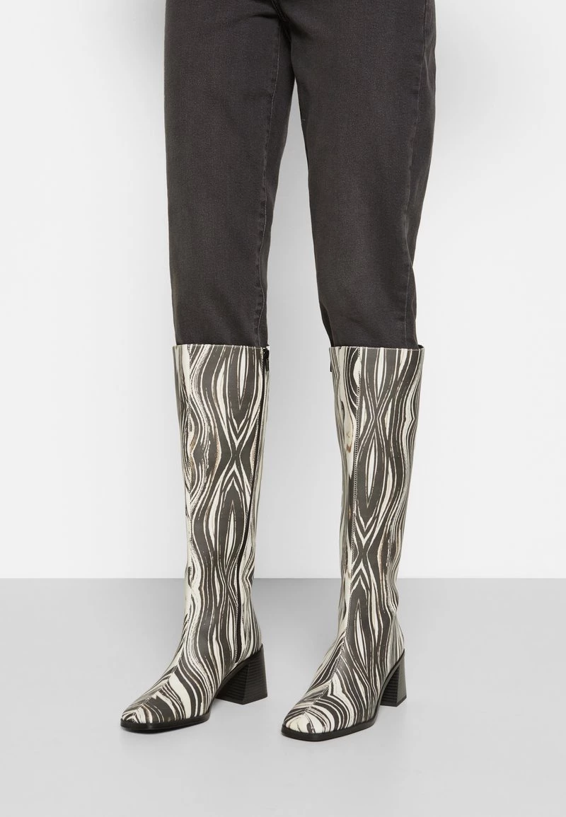 Monki Damen Stiefel - Multi-coloured 3 Monki Damen Stiefel - Multi-coloured – Bild 3