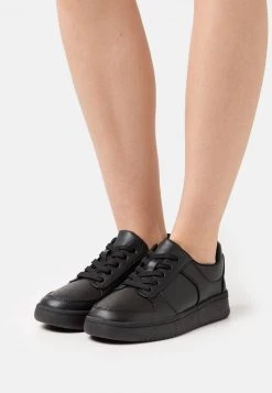 Monki Damen Sneaker Low - Black