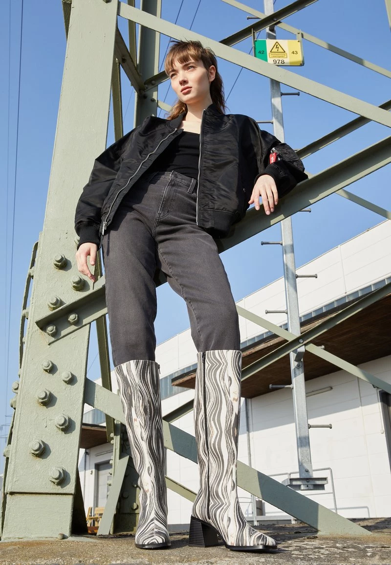 Monki Damen Stiefel - Multi-coloured 1 Monki Damen Stiefel - Multi-coloured