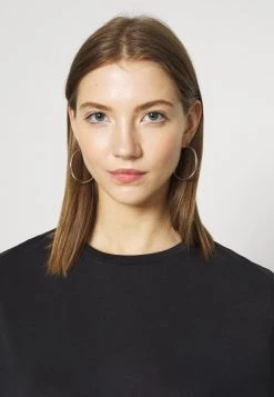 Monki Damen T-Shirt Basic - Black -Monki Verkäufe 2022 b19a743ef93a4e609aa70616a2d891bd
