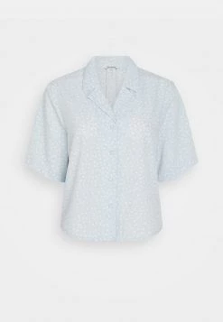 Monki Damen Hemdbluse - Blue Dusty Light -Monki Verkäufe 2022 b7a7c1cd2d87462aa4df58f86f24f8d7