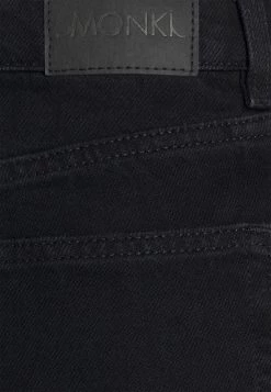 Monki Damen YOKO - Jeans Relaxed Fit - Black Dark -Monki Verkäufe 2022 b7eff208ccc64ffab5555ce84cb8d534