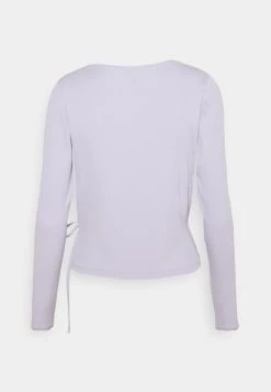 Monki Damen Langarmshirt - Lilac Purple Dusty Light Solid -Monki Verkäufe 2022 bc839f96285a467fa858efb670a84765