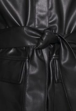 Monki Damen Kunstlederjacke - Black -Monki Verkäufe 2022 c9a64f5a5ea7487a8b8ed428c11ac7ee