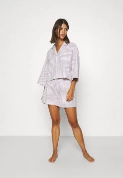 Monki Damen Nachtwäsche Set - Lilac Purple/dusty Light Gingham