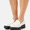 Monki Damen LOAFER VEGAN - Slipper - White