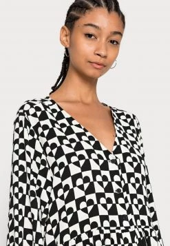 Monki Damen Freizeitkleid - Black -Monki Verkäufe 2022 d1eea5afcbf5440daaec50a6328ff2f8