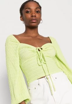 Monki Damen Langarmshirt - Green Light Solid -Monki Verkäufe 2022 d3d85ee64503448c88adb2ab89578153