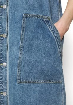 Monki Damen Jeanskleid - Blue Medium Dusty -Monki Verkäufe 2022 d4026d2a567f416e8380bced46707b1f