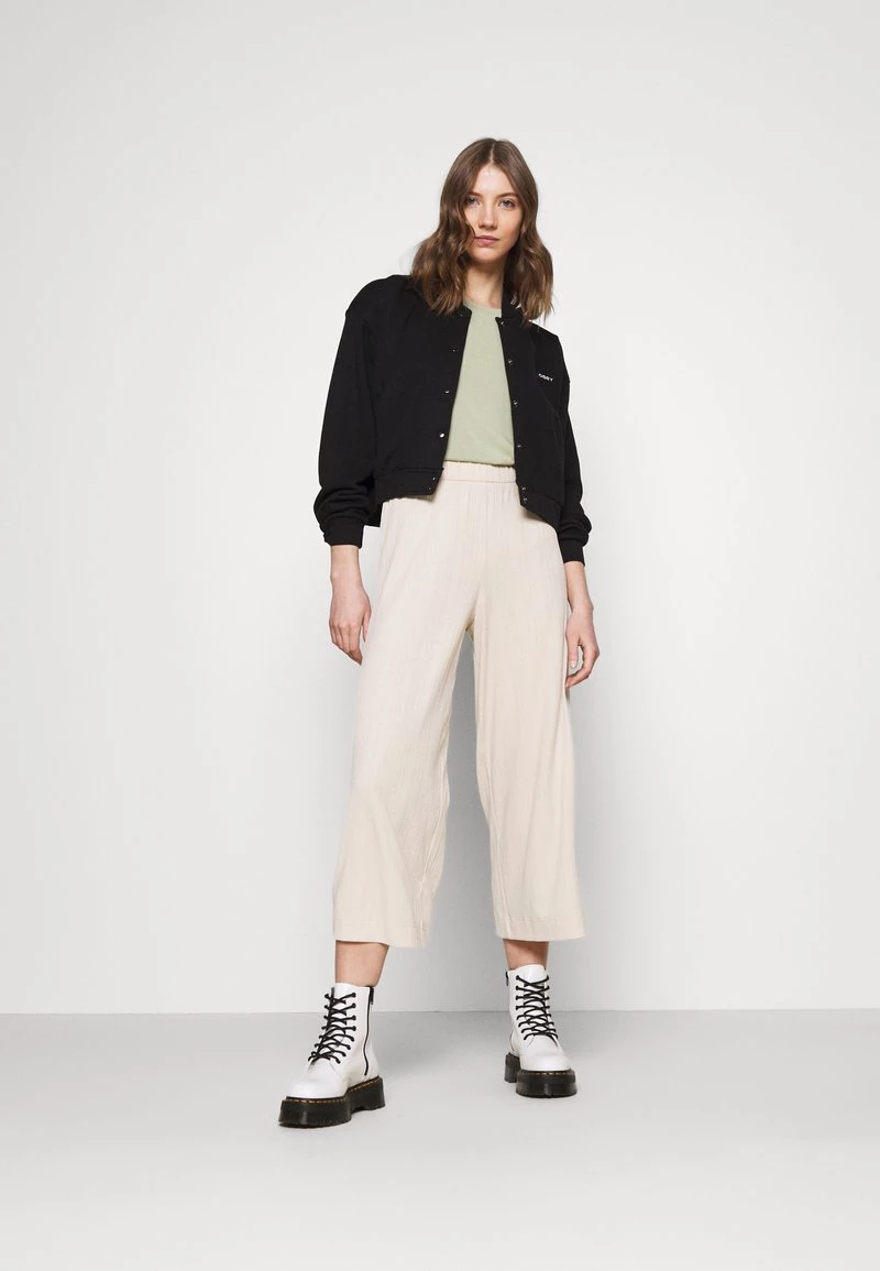 Monki Damen T-Shirt Basic - Green 2 Monki Damen T-Shirt Basic - Green – Bild 2