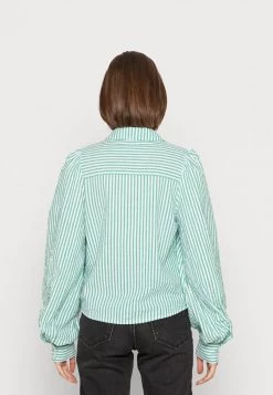 Monki Damen Hemdbluse - Green -Monki Verkäufe 2022 db5e47cc12124bdebc0400d2548672be