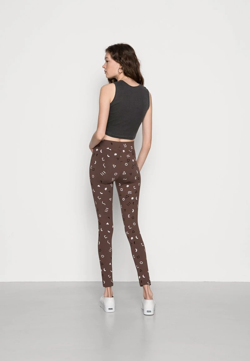 Monki Damen Leggings - Hosen - Brown Forms Black/white 3 Monki Damen Leggings - Hosen - Brown Forms Black/white – Bild 3