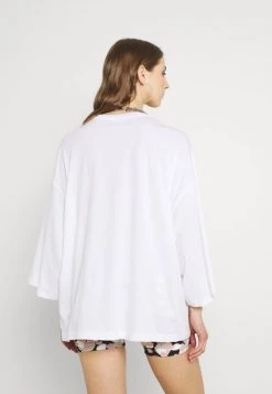 Monki Damen T-Shirt Basic - White Light 9 Monki Damen T-Shirt Basic - White Light -Monki Verkäufe 2022 dff3fb34478042af9df545de78c07481