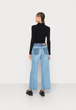 Monki Damen YOKO CROPPED BLOCK - Jeans Relaxed Fit - Blue -Monki Verkäufe 2022 e18bb5e0a7f747ed8a2c49893407b713