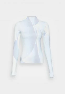 Monki Damen Langarmshirt - Blue Light Spacefade -Monki Verkäufe 2022 e19cfa1d6f5046b481c1f094d20e4ca6