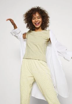 Monki Nachtwäsche Set - Green | Damen -Monki Verkäufe 2022 e669a2bd5a9643de86bbda499f8addb5