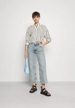 Monki Damen Jeans Straight Leg - Blue Dusty Light -Monki Verkäufe 2022 ed0889c82f1740efa382bd144380eb64