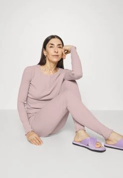 Monki Damen Pyjama - Lilac -Monki Verkäufe 2022 f39b4df889ed4e8eaa4613e47fa05202