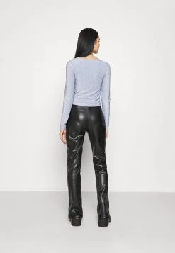 Monki Damen OLLE - Langarmshirt - Blue Light -Monki Verkäufe 2022 f56b4c997e5040538fa38a7232bd6599