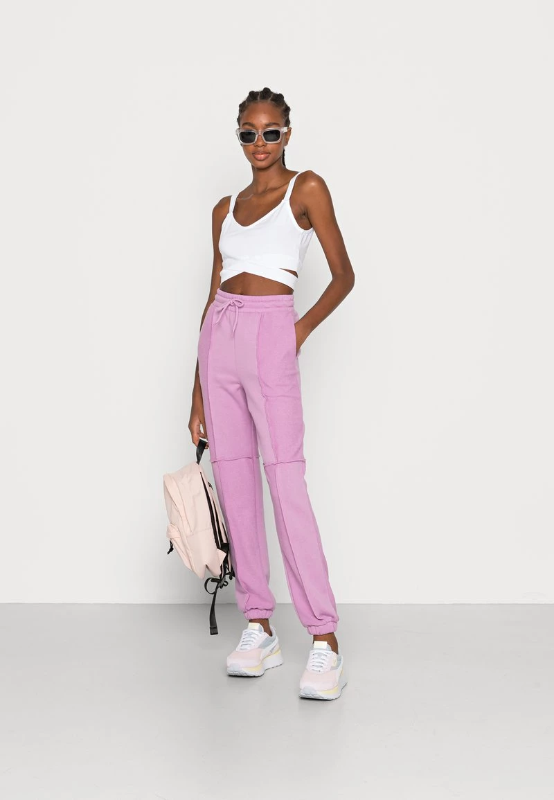 Monki KARDI CUFF TROUSERS - Jogginghose - Lilac | Damen 2 Monki KARDI CUFF TROUSERS - Jogginghose - Lilac | Damen – Bild 2