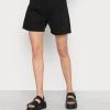 Monki Shorts - Dark Black | Damen